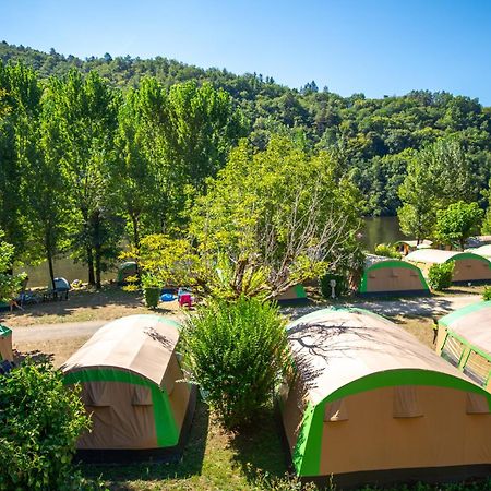 Camping Le Chateau Du Gibanel Saint-Martial-Entraygues Exteriör bild