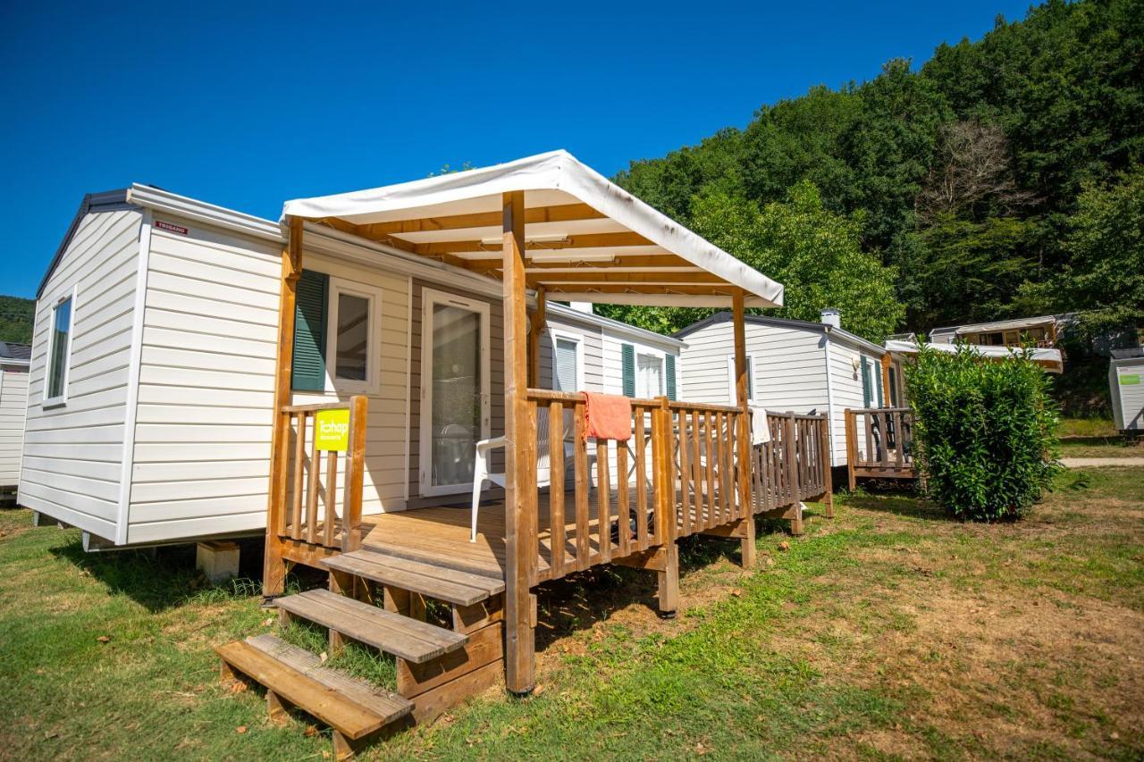 Camping Le Chateau Du Gibanel Saint-Martial-Entraygues Exteriör bild