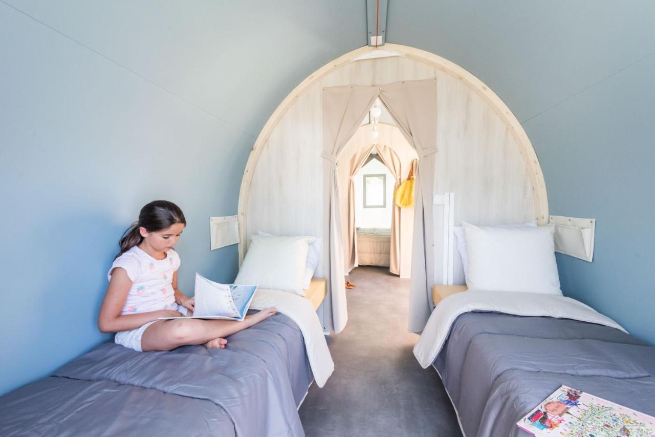 Camping Le Chateau Du Gibanel Saint-Martial-Entraygues Exteriör bild